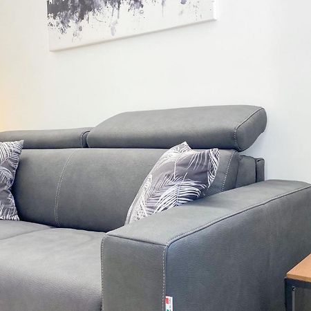 Cardano Suite - 5 Min From Central Station ميلان المظهر الخارجي الصورة